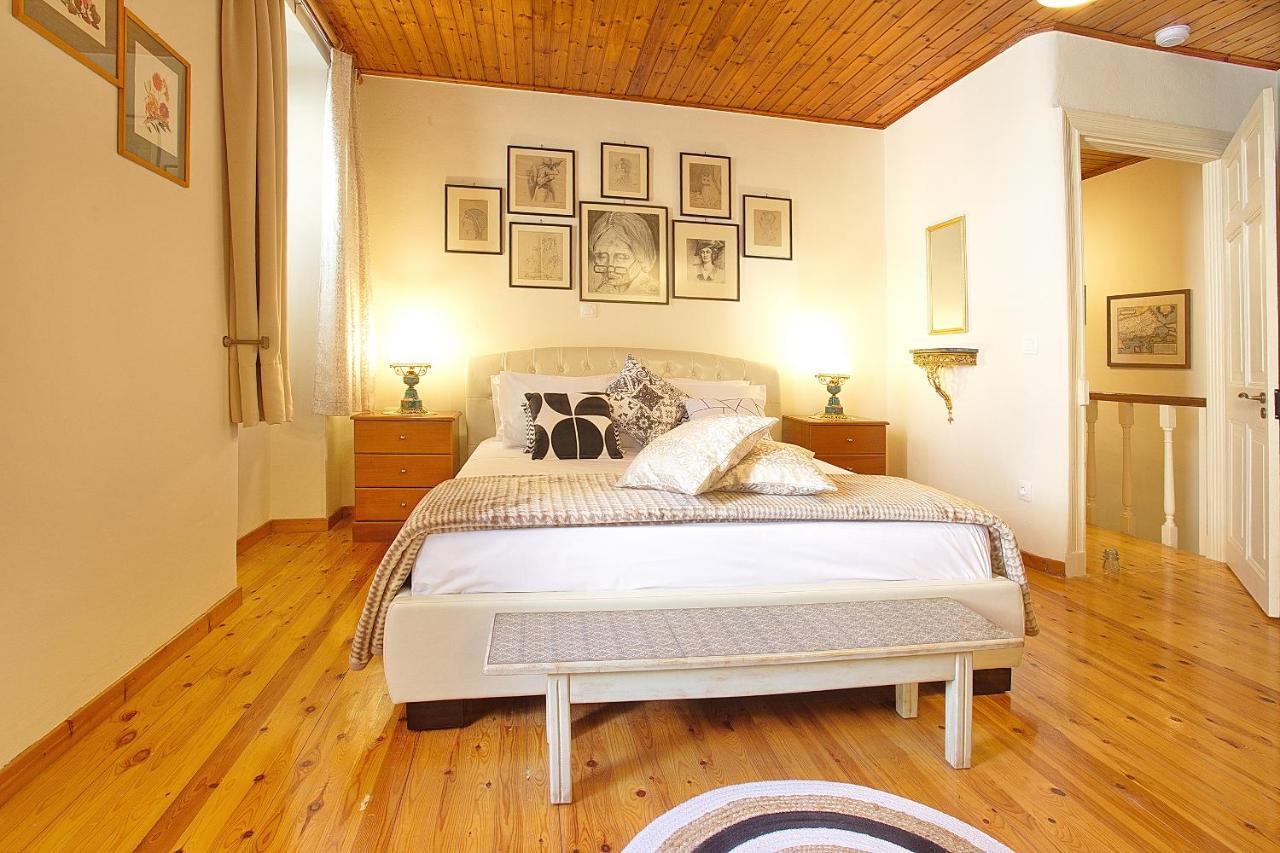 Nona's House * Corfu (city)
